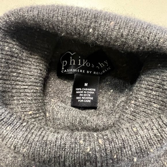 Philosophy Cashmere by Republic Gray Turtleneck Minimalist Capsule Wardrobe  📐M - Picture 5 of 7